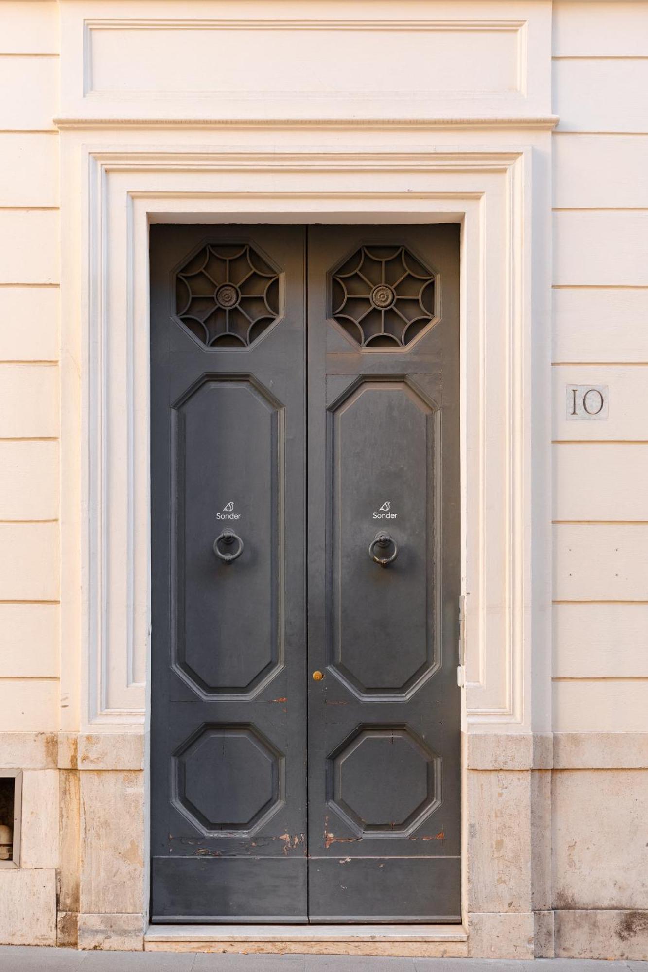 Sonder Barberini Aparthotel Roma Exterior foto